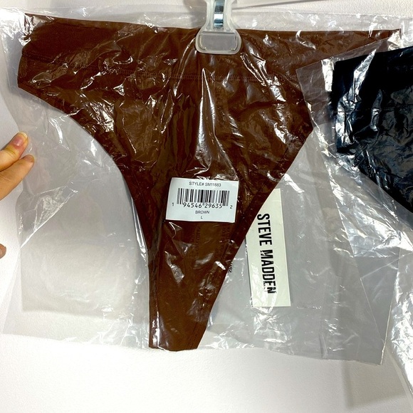 2 Pair Steve Madden Brown and Black Womens Underwear size Large - Picture 7 of 10
